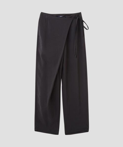 YLEVE（イレーヴ）の「YLEVE / RAYON-POLYESTER BROAD TROUSERS（その他パンツ・レディース・ブラック/ブラウン・1）」の4枚目の写真