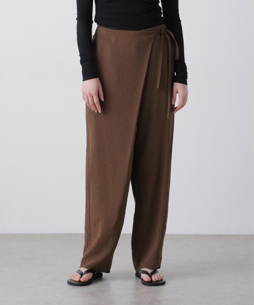 YLEVE（イレーヴ）の「YLEVE / RAYON-POLYESTER BROAD TROUSERS（その他パンツ・レディース・ブラック/ブラウン・1）」の6枚目の写真