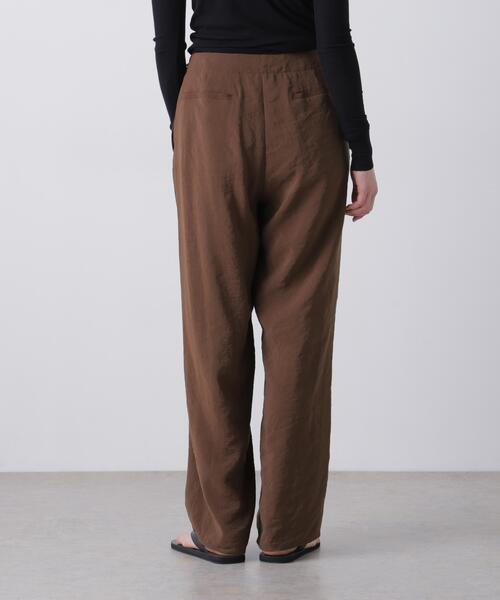 YLEVE（イレーヴ）の「YLEVE / RAYON-POLYESTER BROAD TROUSERS（その他パンツ・レディース・ブラック/ブラウン・1）」の8枚目の写真