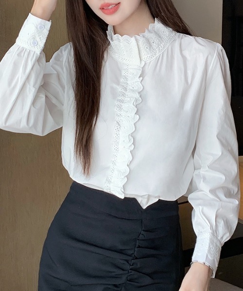 AMAJI(アマジ)の「切替デザイン コットン 長袖シャツ(シャツ/ブラウス・レディース・ホワイト・SMALL/MEDIUM/LARGE/X-LARGE)」の3枚目の写真
