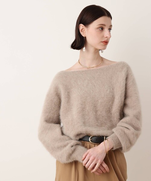 allureville(アルアバイル)の「カシミヤブレンドファー加工プルオーバー(ニット/セーター・レディース・オフホワイト/モカ/ネイビー/ピンク・2)」の2枚目の写真