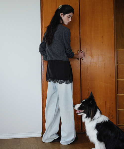 EN OR(エンオール)の「WAVE V NECK WOOL CARDIGAN - DARK GREY(ニット/セーター・レディース・その他・SMALL/MEDIUM)」の4枚目の写真