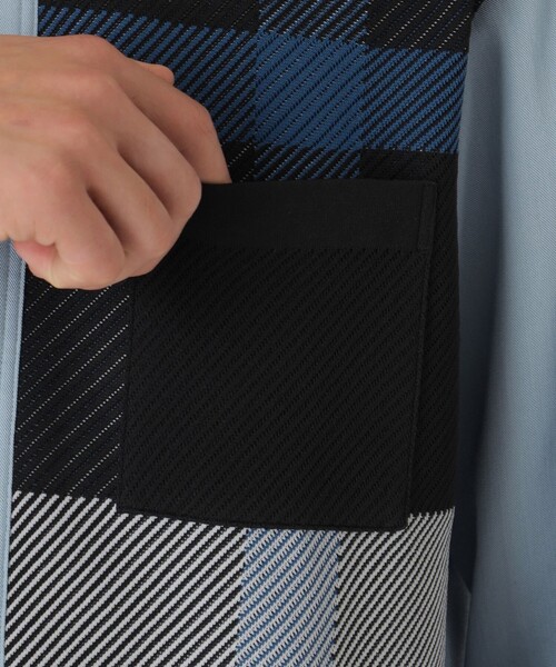 BLACK LABEL CRESTBRIDGE(ブラックレーベル・クレストブリッジ)の「デニムライクニットドッキングシャツ(シャツ/ブラウス・メンズ・ネイビー/ブルー系その他4・M/L/XL/S)」の7枚目の写真