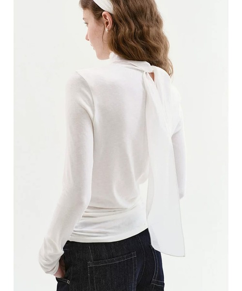 Fano Studios(ファノ ストゥディオズ)の「リボンディテール モックネックトップスFQ26S085【Fano Studios】【2026AW】(Tシャツ/カットソー・レディース・ホワイト・S/M/L)」の1枚目の写真