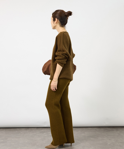 VERMEIL par iena(ヴェルメイユパーイエナ)の「Wool Yak Mix ニットパンツ(その他パンツ・レディース・カーキ/ネイビー・FREE)」の4枚目の写真