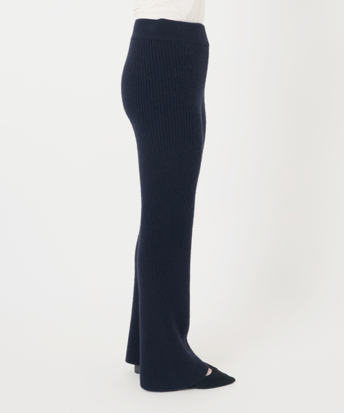 VERMEIL par iena(ヴェルメイユパーイエナ)の「Wool Yak Mix ニットパンツ(その他パンツ・レディース・カーキ/ネイビー・FREE)」の17枚目の写真