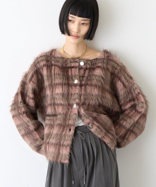 CIAOPANIC TYPY(チャオパニックティピー)の「∴銀ボタンチェックシャギーニットジャケット(ノーカラージャケット・レディース・ブラック/アイボリー/ピンク/オリーブ・ONE SIZE)」の16枚目の写真
