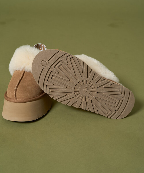 FREAK'S STORE(フリークスストア)の「限定展開 UGG/アグ W FUNKETTE/ウィメンズ ファンケット 68サイズ展開(スニーカー・レディース・キャメル/ベージュ/ブラック・6/8/7)」の4枚目の写真