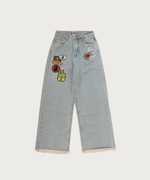 A BATHING APE(アベイシングエイプ)の「MULTI LOGO WIDE DENIM PANTS(デニムパンツ・レディース・ライトインディゴブルー・SMALL/X-SMALL/MEDIUM)」の1枚目の写真