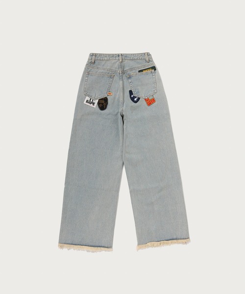 A BATHING APE(アベイシングエイプ)の「MULTI LOGO WIDE DENIM PANTS(デニムパンツ・レディース・ライトインディゴブルー・SMALL/X-SMALL/MEDIUM)」の7枚目の写真