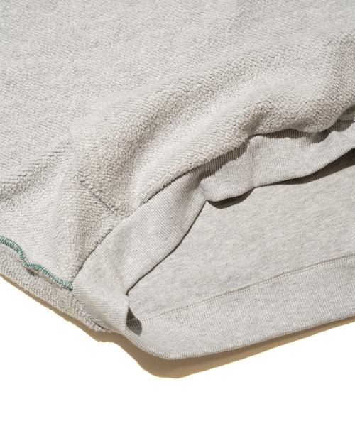 FRUIT OF THE LOOM(フルーツオブザルーム)の「【FRUIT OF THE LOOM】FTL VOLUME HOODIE / ショート丈 フーディ(パーカー・メンズ・ブルー/ホワイト系その他/ホワイト系その他2/グリーン/ピンク/レッド・S/M/L/XL)」の8枚目の写真