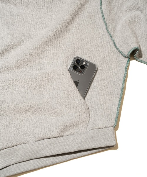 FRUIT OF THE LOOM(フルーツオブザルーム)の「【FRUIT OF THE LOOM】FTL VOLUME HOODIE / ショート丈 フーディ(パーカー・メンズ・ブルー/ホワイト系その他/ホワイト系その他2/グリーン/ピンク/レッド・S/M/L/XL)」の9枚目の写真