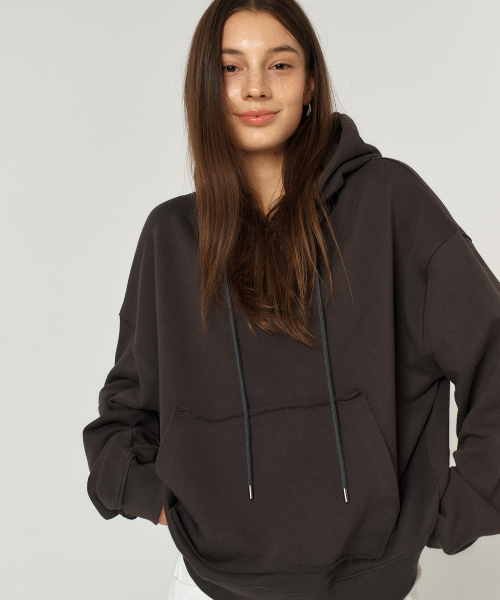 QUAFE(クアフェ)の「HEARTBREAKER HOODIE T-SHIRT(パーカー・レディース・チャコールグレー・FREE)」の4枚目の写真