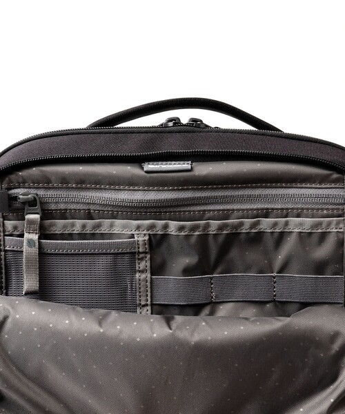 incase(インケース)の「【Incase/インケース】A.R.C.Daypack(バックパック/リュック・メンズ・ブラック・FREE)」の4枚目の写真
