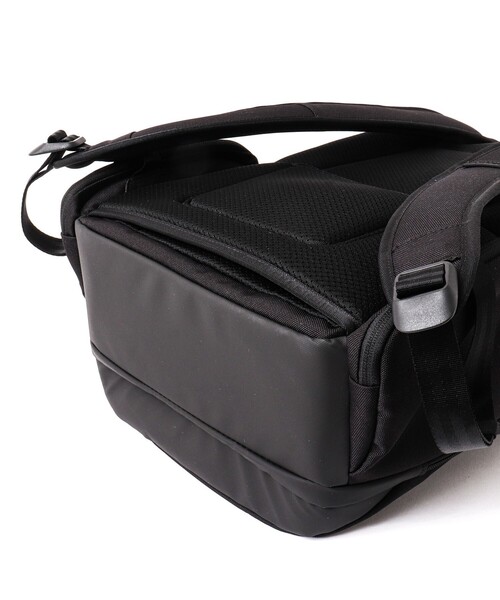 incase(インケース)の「【Incase/インケース】A.R.C.Daypack(バックパック/リュック・メンズ・ブラック・FREE)」の14枚目の写真