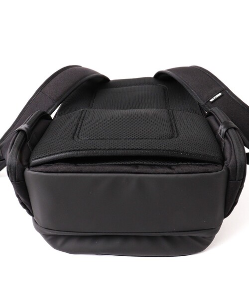 incase(インケース)の「【Incase/インケース】A.R.C.Daypack(バックパック/リュック・メンズ・ブラック・FREE)」の15枚目の写真