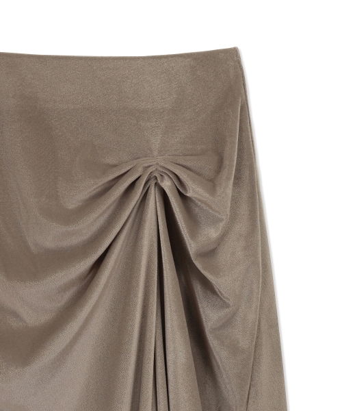 Yuje(ユジェ)の「VELVET SHIRRING SKIRT (2color,2size)(スカート・レディース・ベージュ/ブラウン・SMALL/MEDIUM)」の8枚目の写真