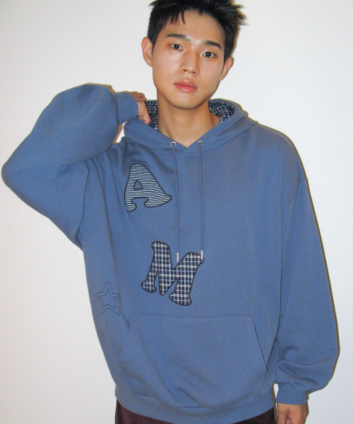 AMESWORLDWIDE（アメスワールドワイド）の「ビッグパッチアップリケフーディー ブルー（パーカー・レディース・その他・SMALL/MEDIUM/LARGE）」の5枚目の写真