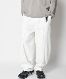 SUPERTHANKS（スーパーサンクス）の「ツイル サイドタックワイドパンツ　Biowash twill side-tuck wide trousers（スラックス）」
