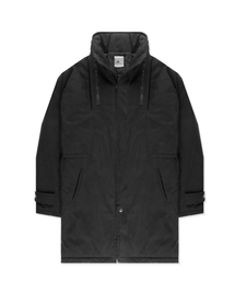 FORMLICH（ポムリッシュ）の「HIDDEN HOOD PARKA / BLACK（ダウンジャケット/コート）」