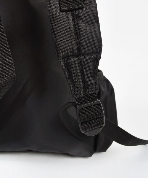 SHIPS（シップス）の「SHIPS KIDS:デイパック M (ブラック)（バックパック/リュック・キッズ・ブラック・ONE SIZE）」の3枚目の写真