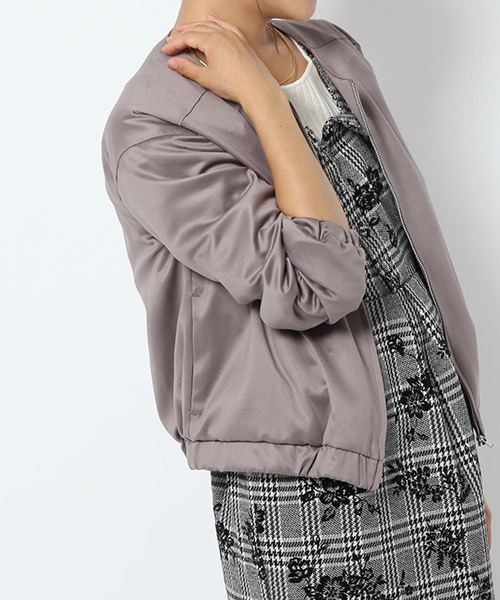 laboratory work（ラボラトリーワーク）の「【今使いたい！】ノーカラーサテンブルゾン（その他アウター・レディース・カーキ/グレー/ブラック・MEDIUM）」の12枚目の写真