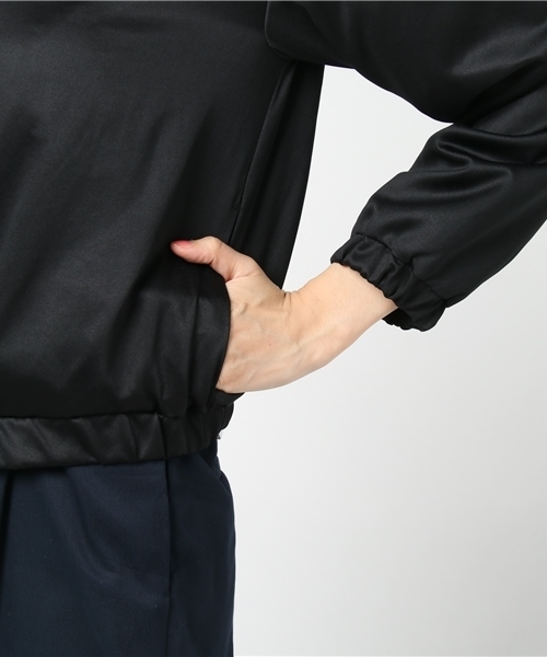 laboratory work（ラボラトリーワーク）の「【今使いたい！】ノーカラーサテンブルゾン（その他アウター・レディース・カーキ/グレー/ブラック・MEDIUM）」の4枚目の写真