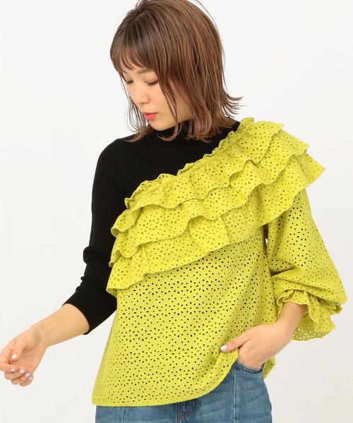 Another Edition（アナザーエディション）の「アイレットワンショルダーブラウス ◆（シャツ/ブラウス・レディース・オフホワイト/ライム・FREE）」の15枚目の写真