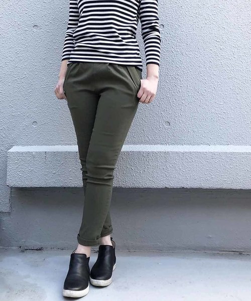 PICCIN（ピッチン）の「ハイストレッチツータックジョッパーパンツ（その他パンツ・レディース・ブラック/ベージュ/グレー/カーキ・SMALL/MEDIUM）」の4枚目の写真
