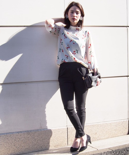 PICCIN（ピッチン）の「ハイストレッチツータックジョッパーパンツ（その他パンツ・レディース・ブラック/ベージュ/グレー/カーキ・SMALL/MEDIUM）」の17枚目の写真