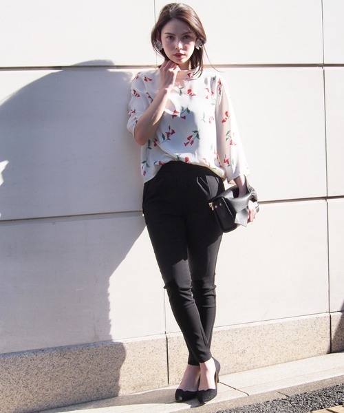PICCIN（ピッチン）の「ハイストレッチツータックジョッパーパンツ（その他パンツ・レディース・ブラック/ベージュ/グレー/カーキ・SMALL/MEDIUM）」の16枚目の写真