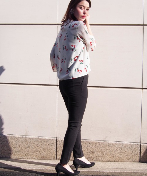 PICCIN（ピッチン）の「ハイストレッチツータックジョッパーパンツ（その他パンツ・レディース・ブラック/ベージュ/グレー/カーキ・SMALL/MEDIUM）」の14枚目の写真