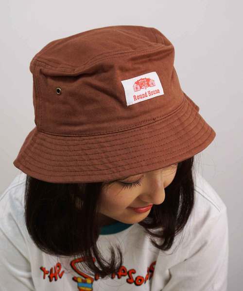 ROUND HOUSE(ラウンドハウス)の「【ROUND HOUSE】ウォッシュド ツイル バケットハット(ハット・メンズ・ホワイト/ブラック/ベージュ/ネイビー/ブラウン/レッド/オリーブ/イエロー/ピンク・FREE)」の4枚目の写真