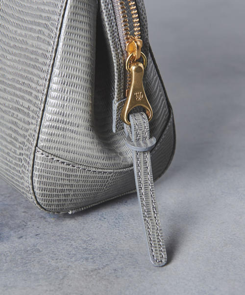 TOFF&LOADSTONE(トフアンドロードストーン)の「<TOFF&LOADSTONE(トフアンドロードストーン)>ジョリー ハンドバッグ S(ハンドバッグ・レディース・ライトブルー/ダークグレー/ブラック/ベージュ/オフホワイト・FREE)」の18枚目の写真