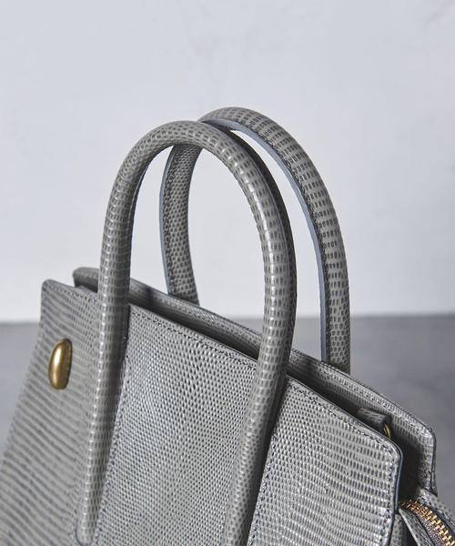 TOFF&LOADSTONE(トフアンドロードストーン)の「<TOFF&LOADSTONE(トフアンドロードストーン)>ジョリー ハンドバッグ S(ハンドバッグ・レディース・ライトブルー/ダークグレー/ブラック/ベージュ/オフホワイト・FREE)」の17枚目の写真