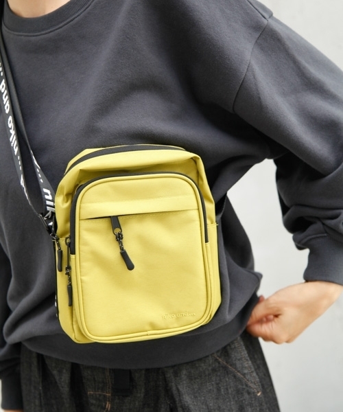 niko and...(ニコアンド)の「オリジナルミニスクエアショルダーバッグ(ショルダーバッグ・レディース・ブラック/ライトグリーン/ピンク/シルバー/サンドグレー/グリーン/ホワイト/オレンジ・FREE/0)」の5枚目の写真