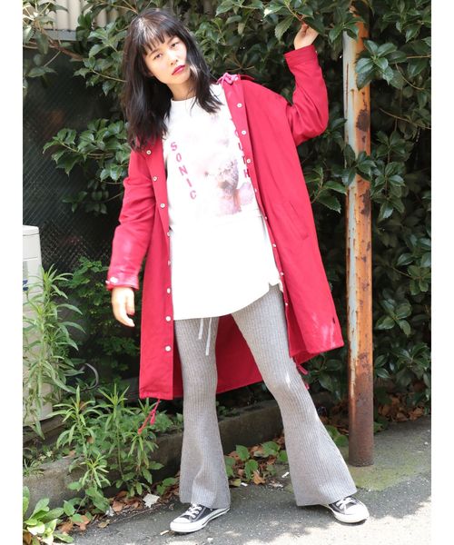 jouetie(ジュエティ)の「ロングコーチジャケット(ナイロンジャケット・レディース・ブラック/ベージュ/レッド・MEDIUM)」の8枚目の写真