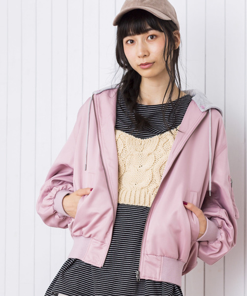 WEGO(ウィゴー)の「WEGO/フード付きMA-1(MA-1・レディース・ブラック/カーキ/ライトピンク/パープル・FREE)」の4枚目の写真