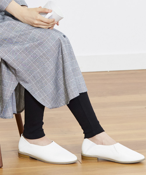 IEDIT(イディット)の「IEDITリブニットのやわらかレギンス(レギンス/スパッツ・レディース・ブラック/ベージュ/杢グレー/モカ/ライトグレー・1/2/3)」の2枚目の写真