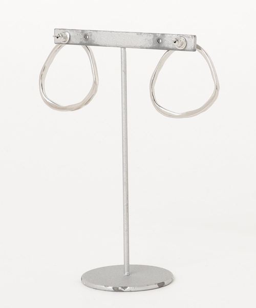 Fun & Daily（ファンアンドデイリー）の「F&D : カーブサークルピアス（ピアス（両耳用）・レディース・シルバー/ゴールド・FREE）」の3枚目の写真