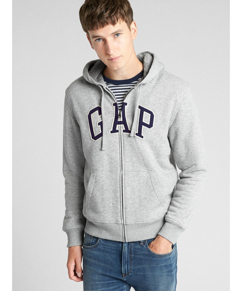 GAP(ギャップ)の「ボアライニング ロゴフルジップ フーディー(パーカー・メンズ・ライトグレー/ネイビー/ヘザーグレー・S/M/L/XL/XS)」の1枚目の写真
