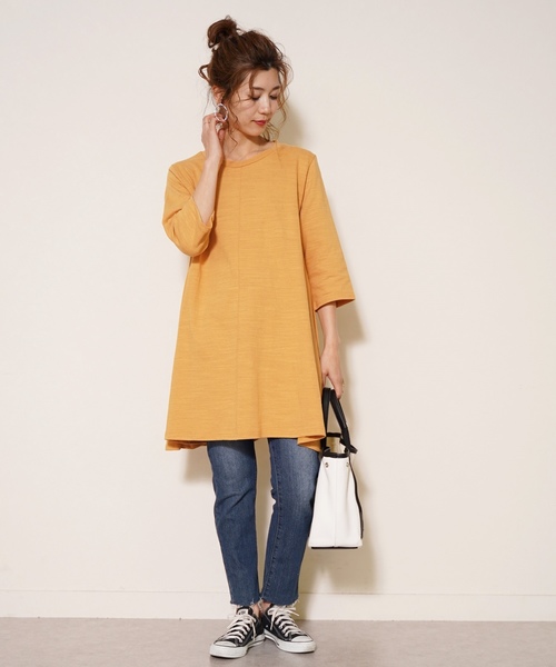 reca（レカ）の「フロントデザイン ゆるシルエットチュニックワンピース（ワンピース・レディース・ブラック/オフホワイト/ピンク/マスタード/モカ・FREE）」の4枚目の写真