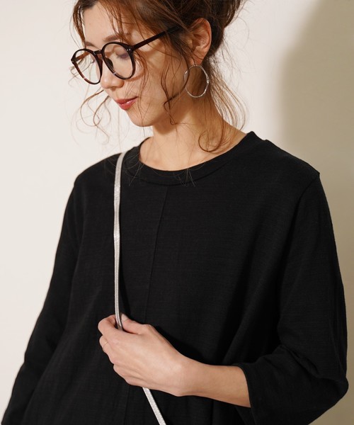 reca（レカ）の「フロントデザイン ゆるシルエットチュニックワンピース（ワンピース・レディース・ブラック/オフホワイト/ピンク/マスタード/モカ・FREE）」の11枚目の写真