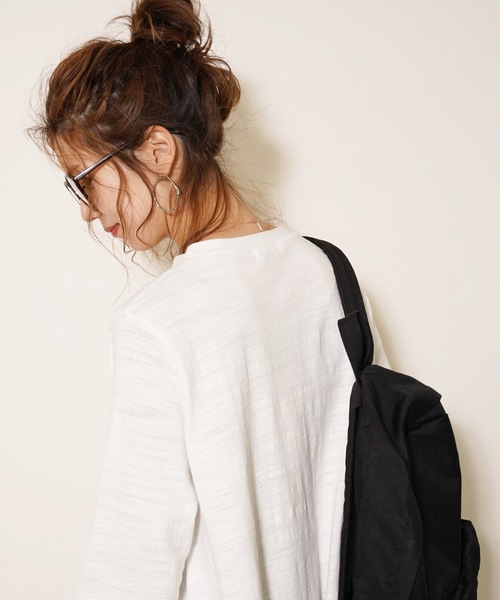 reca（レカ）の「フロントデザイン ゆるシルエットチュニックワンピース（ワンピース・レディース・ブラック/オフホワイト/ピンク/マスタード/モカ・FREE）」の18枚目の写真