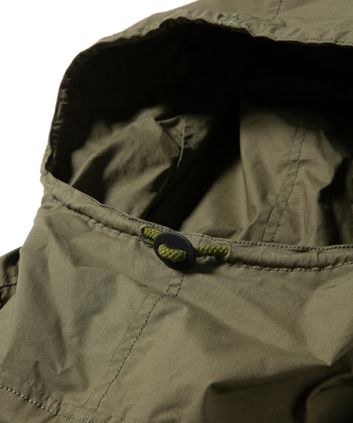 68&brothers（シックスティエイトアンドブラザーズ）の「Utility Hooded（ミリタリージャケット・メンズ・ベージュ/ネイビー/オリーブ・MEDIUM/LARGE/X-LARGE）」の4枚目の写真