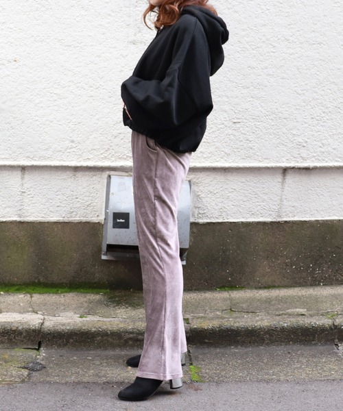 PairPair（ペアペア）の「ベロアスリット入りフレアパンツ（その他パンツ・レディース・ブラック/その他/ブラウン系その他・FREE）」の8枚目の写真