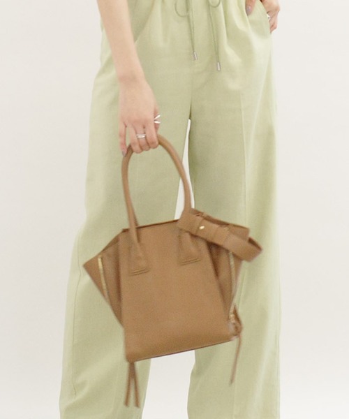 DouDou(ドゥドゥ)の「サイドジップトートバッグ(ショルダーバッグ・レディース・ブラウン/ブラック/グレイッシュベージュ・FREE)」の8枚目の写真