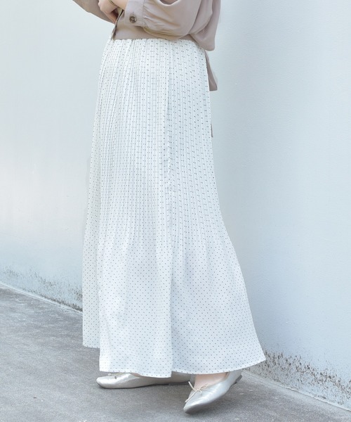 PairPair（ペアペア）の「アソートプリーツスカート（スカート・レディース・オフホワイト/ライトグリーン・FREE）」の6枚目の写真