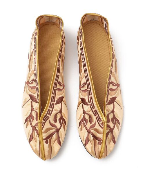 SHIPS(シップス)の「エンブロイダリーサテンシューズ◆(バレエシューズ・レディース・オフホワイト/ブラック/ライトグレー/ブルー/グリーン/ゴールド・30/40/50)」の10枚目の写真