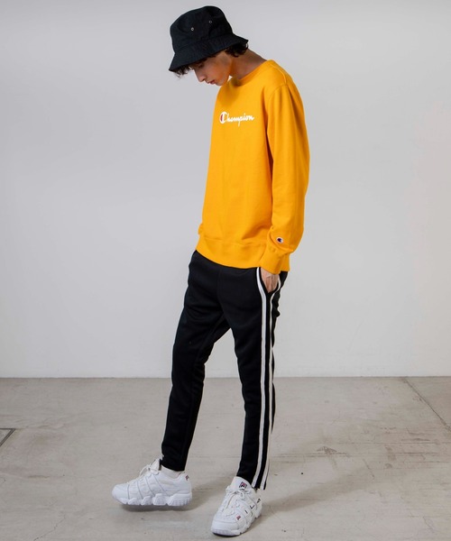 Champion（チャンピオン）の「WEGO/Champion 裏毛ロゴプルオーバー（スウェット・メンズ・ブラック/イエロー・MEDIUM/LARGE/X-LARGE）」の8枚目の写真